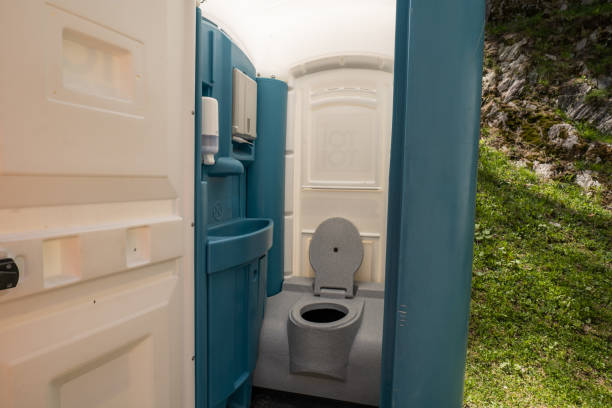Best Luxury portable toilet rental  in Fort Riley, KS